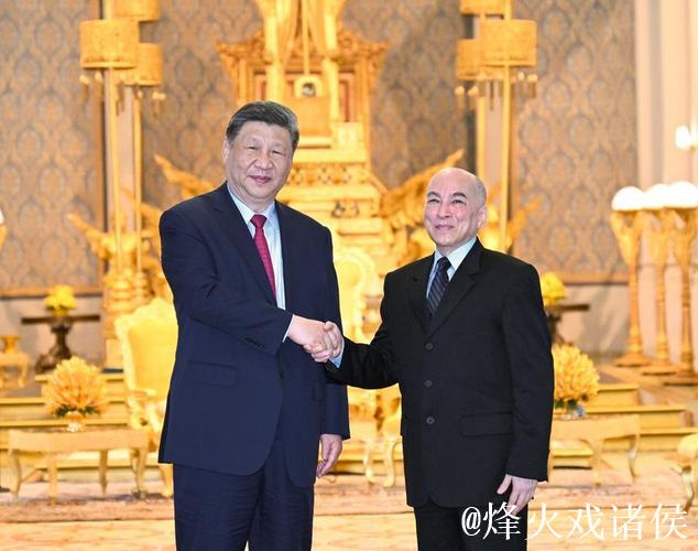 习近平会见柬埔寨国王西哈莫尼